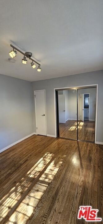 1227 S Holt Avenue - Photo 8