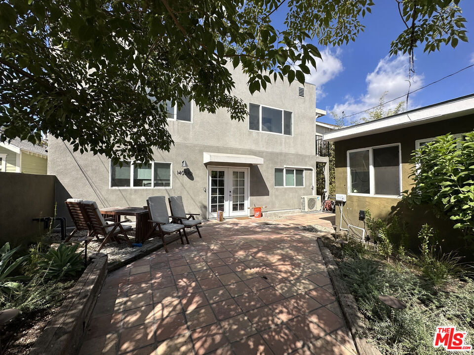 1405 Talmadge Street - Photo 1