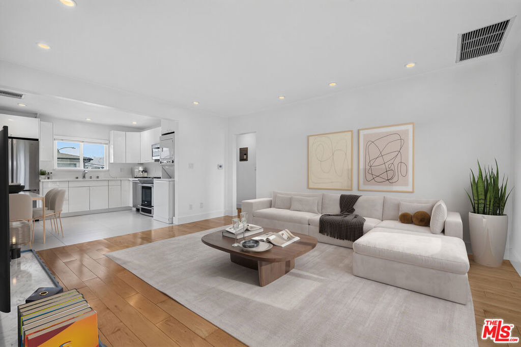 119 Paloma Avenue - Photo 1