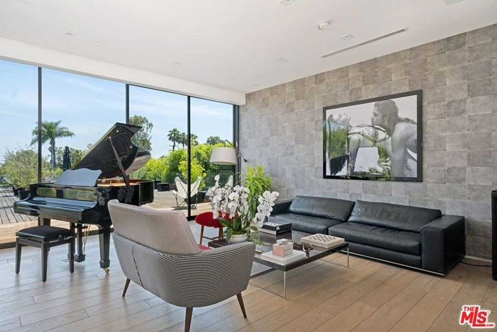 9570 Sunset Boulevard - Photo 16