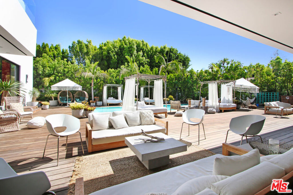 9570 Sunset Boulevard - Photo 37