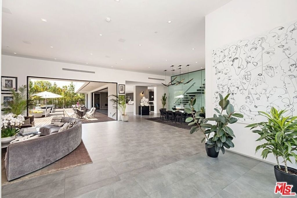 9570 Sunset Boulevard - Photo 4