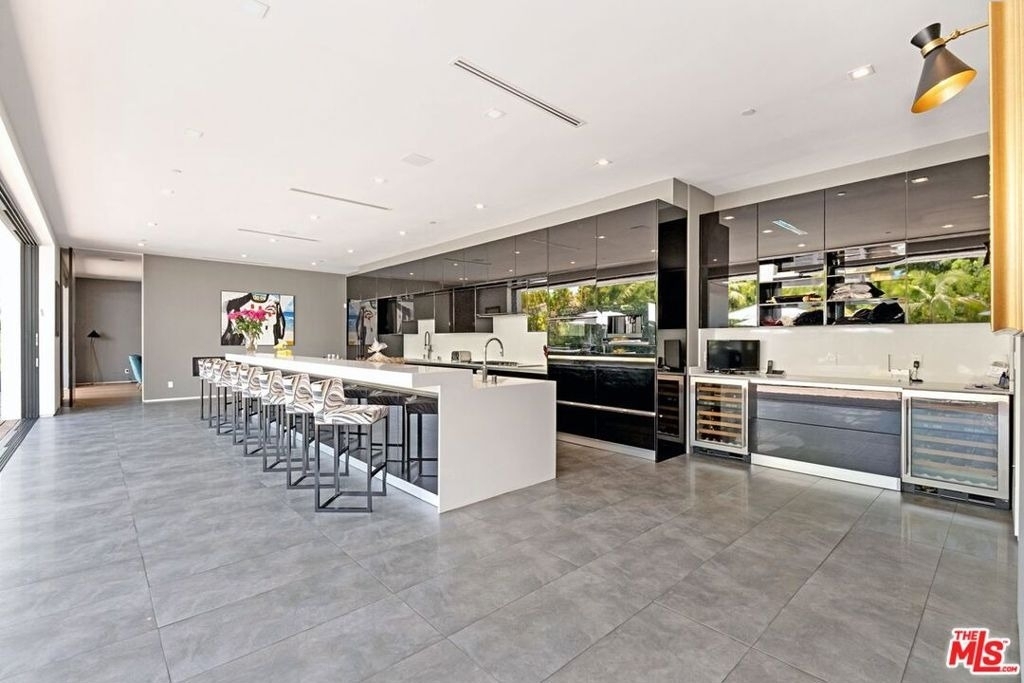 9570 Sunset Boulevard - Photo 9