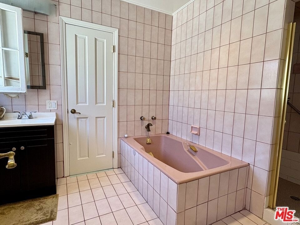 414 N Las Palmas Avenue - Photo 28