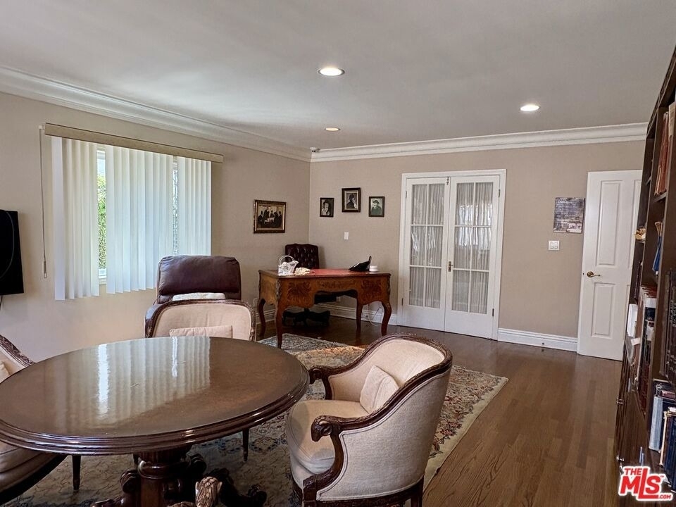 414 N Las Palmas Avenue - Photo 9