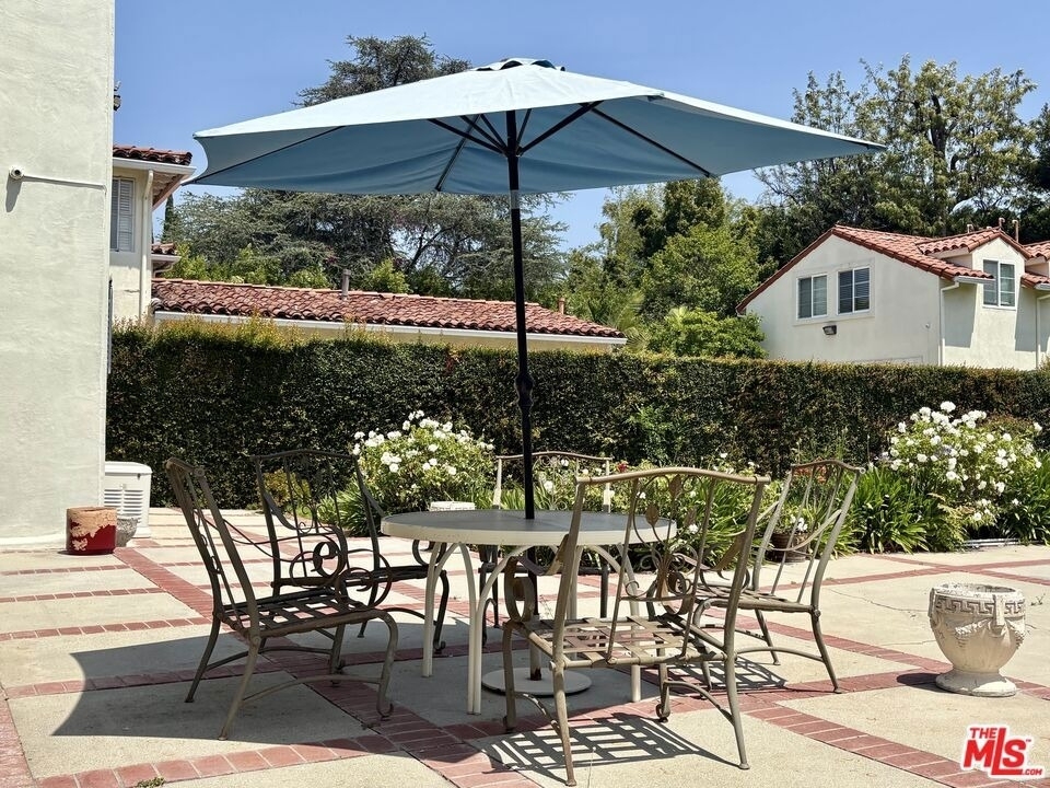 414 N Las Palmas Avenue - Photo 43