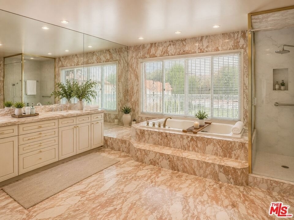 414 N Las Palmas Avenue - Photo 37