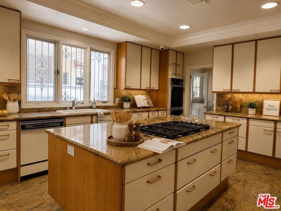 414 N Las Palmas Avenue - Photo 16