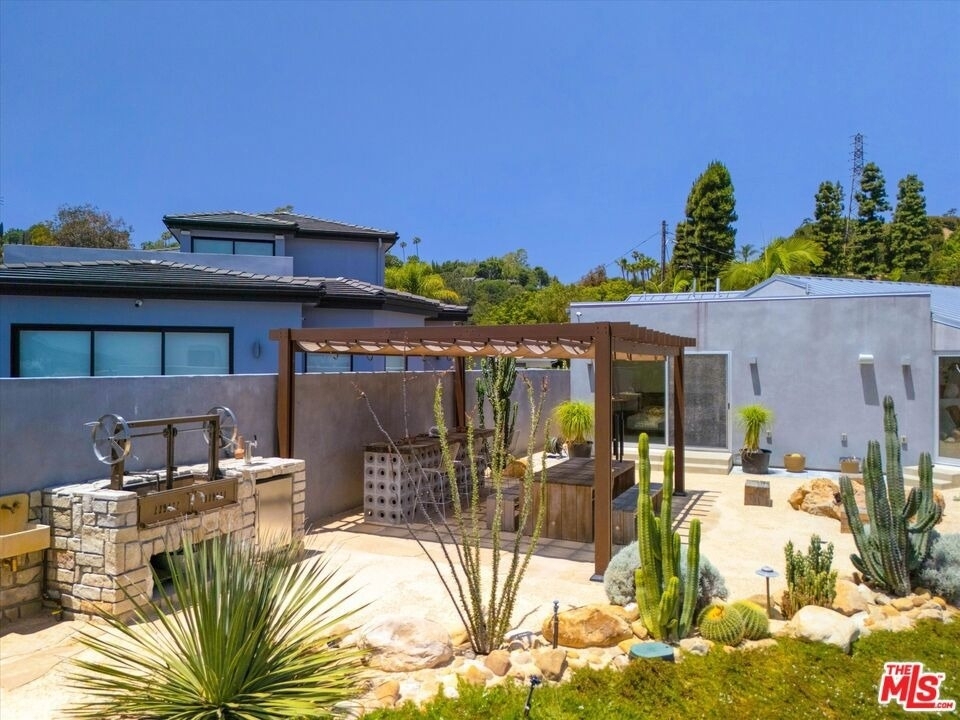 11001 Wrightwood Place - Photo 45