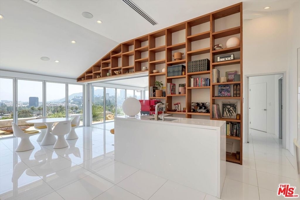 11001 Wrightwood Place - Photo 17
