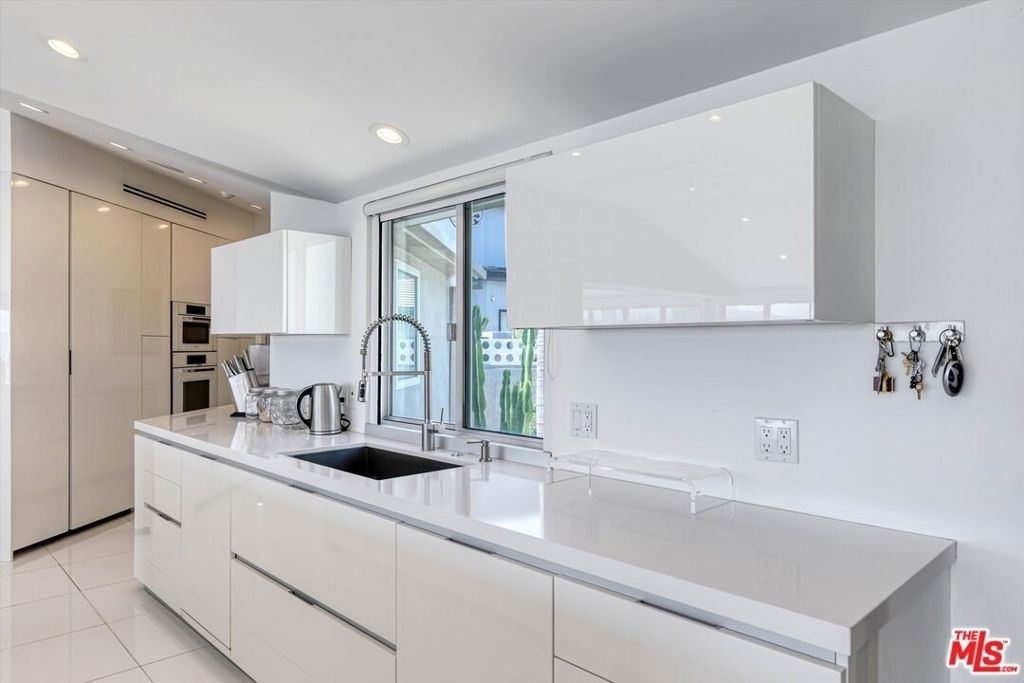 11001 Wrightwood Place - Photo 15