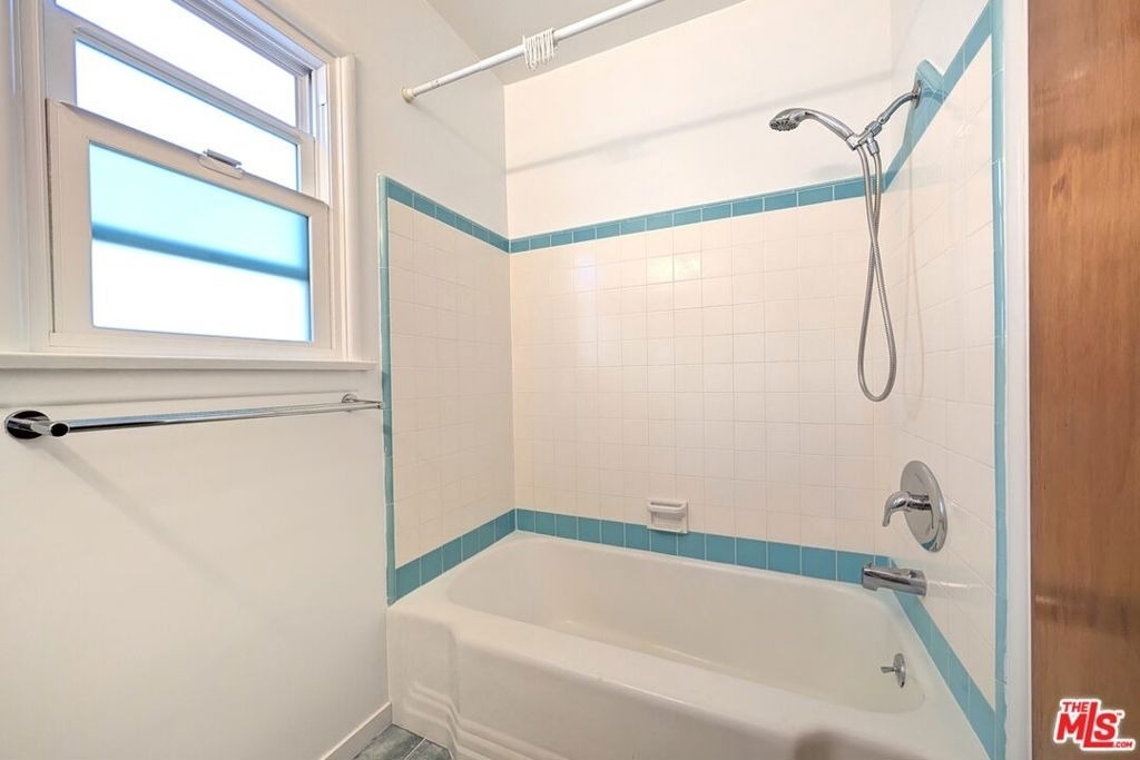 1128 Euclid Street - Photo 9