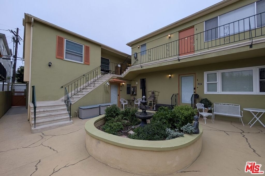 1128 Euclid Street - Photo 1