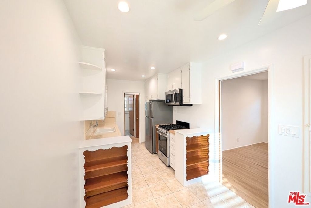 1128 Euclid Street - Photo 3
