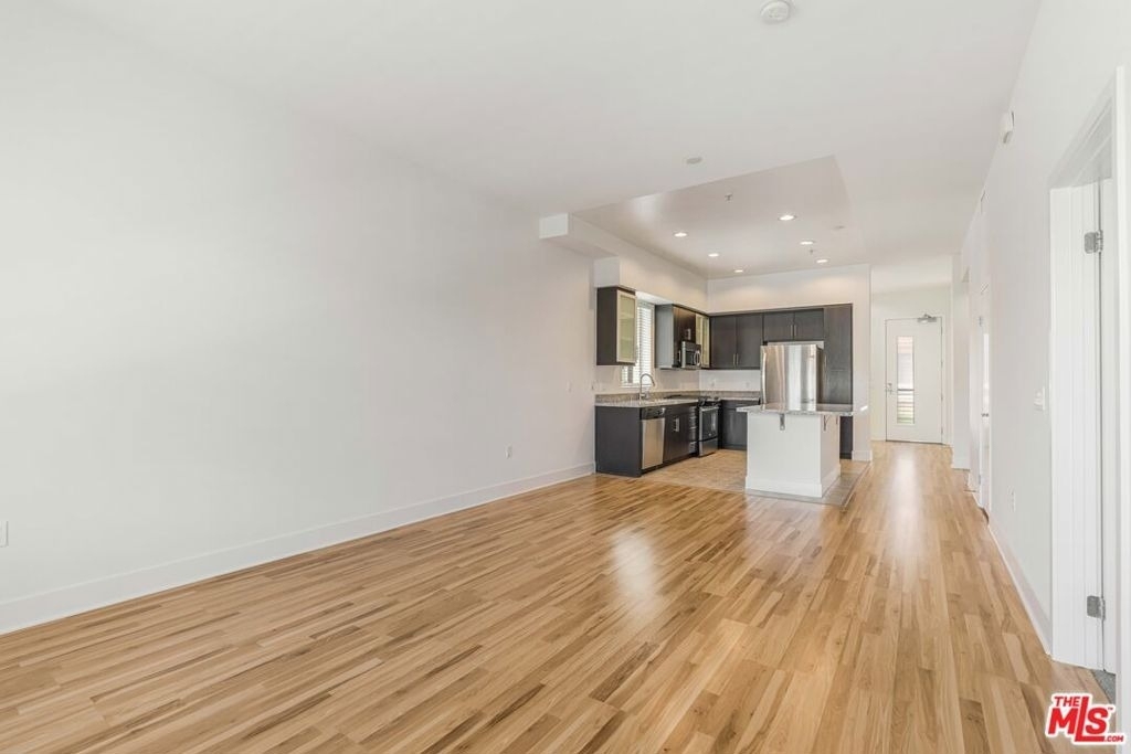 12920 Runway Road - Photo 21