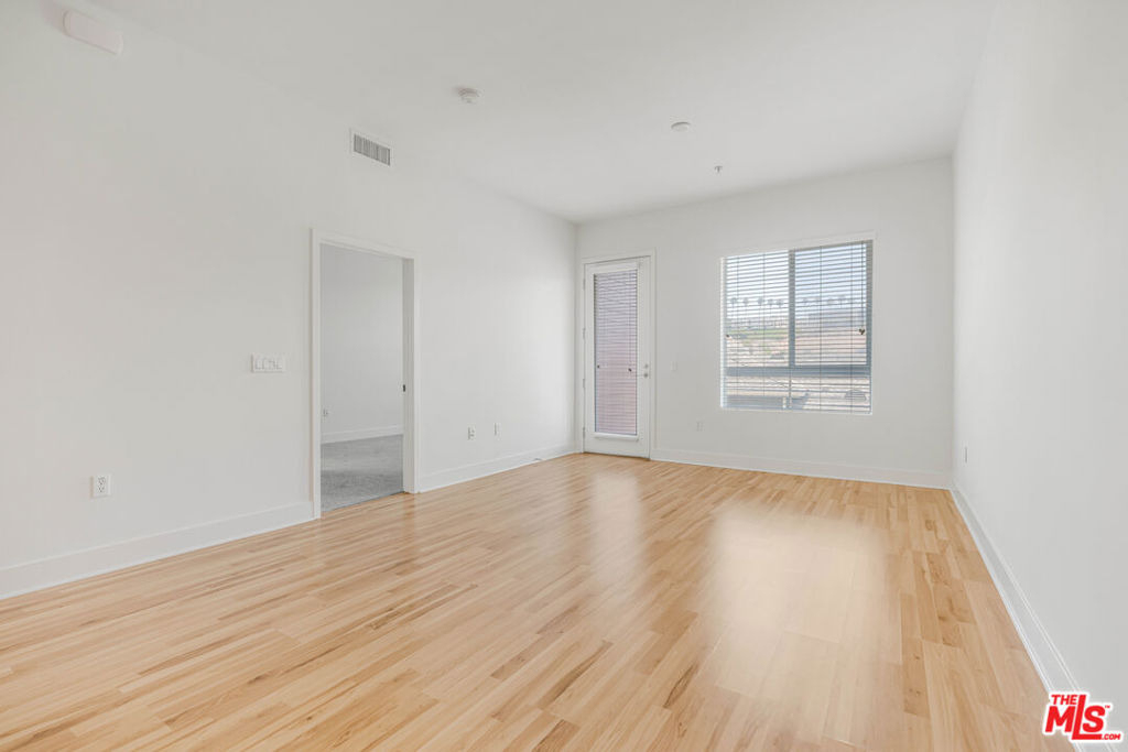 12920 Runway Road - Photo 16