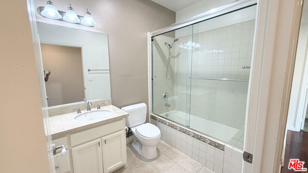 956 S Wilton Place - Photo 17