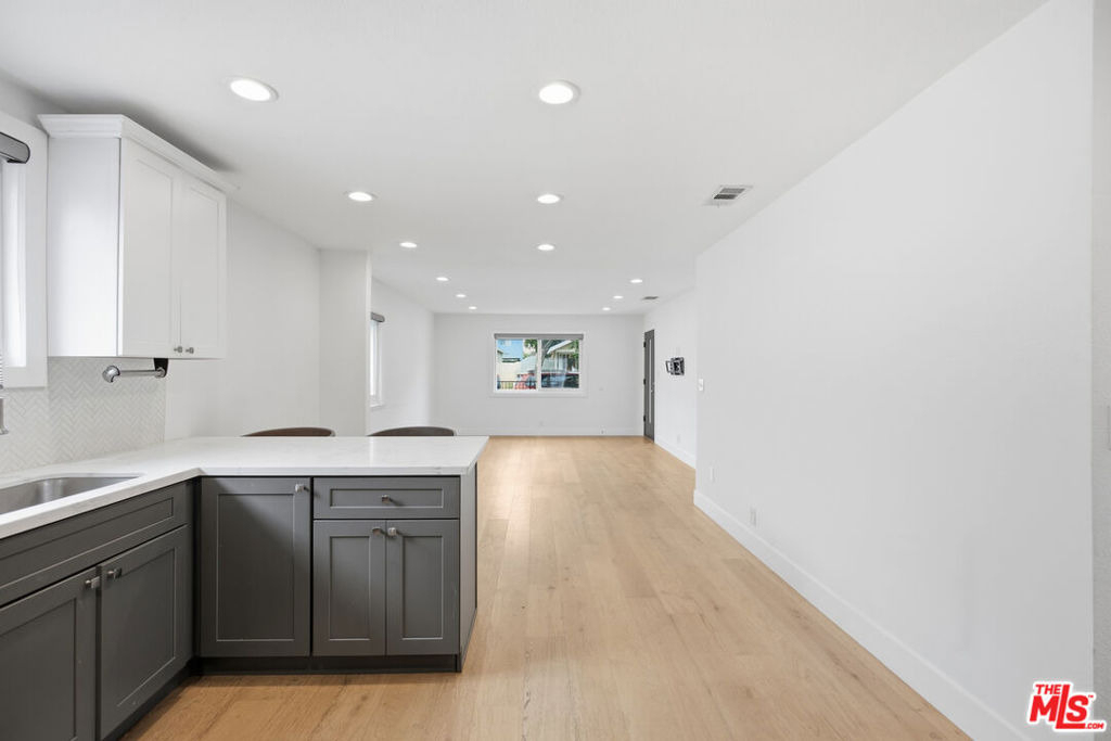4221 W 166th Street - Photo 8