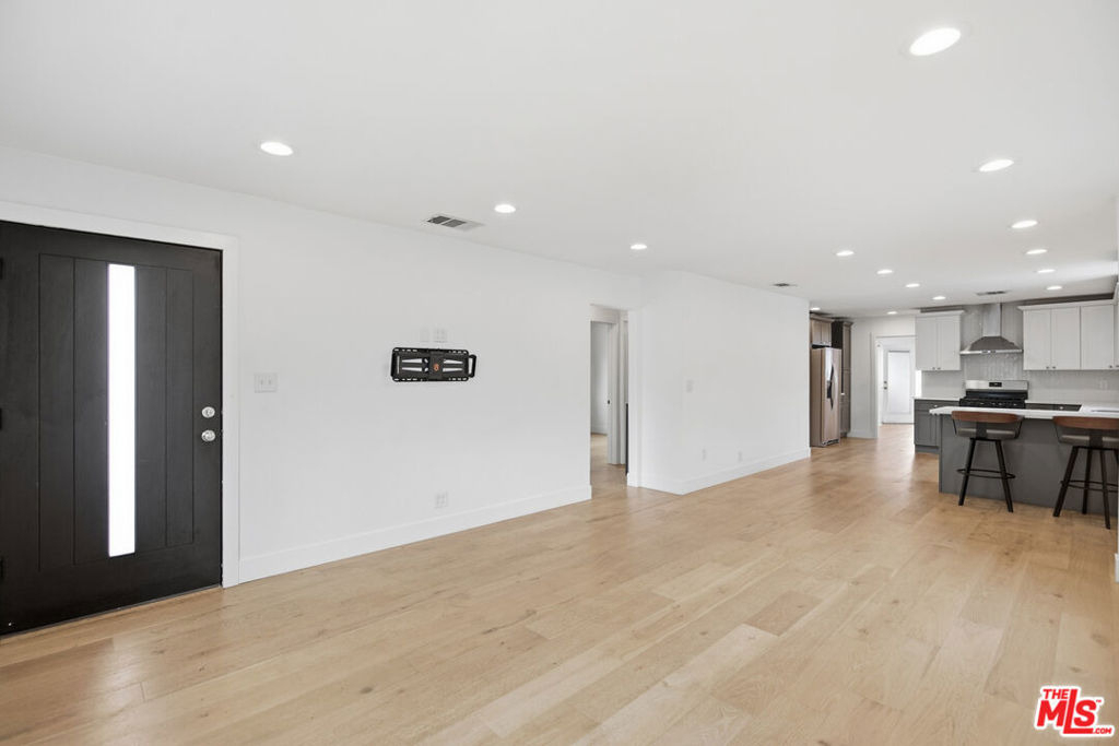 4221 W 166th Street - Photo 2