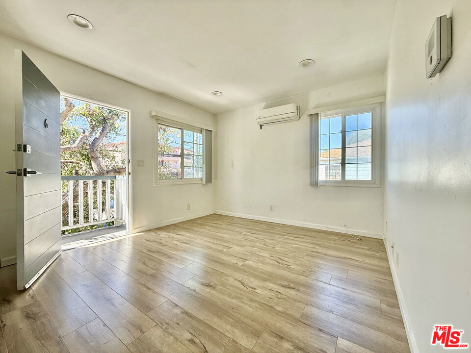 402 Pacific Street - Photo 1