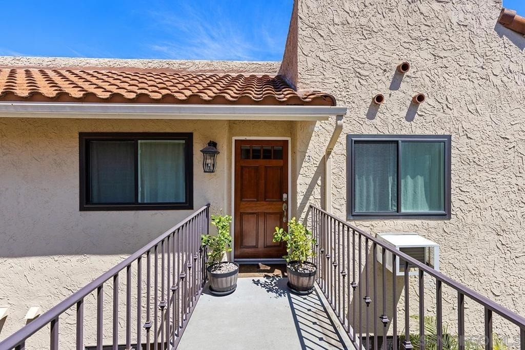 10158 Camino Ruiz - Photo 1
