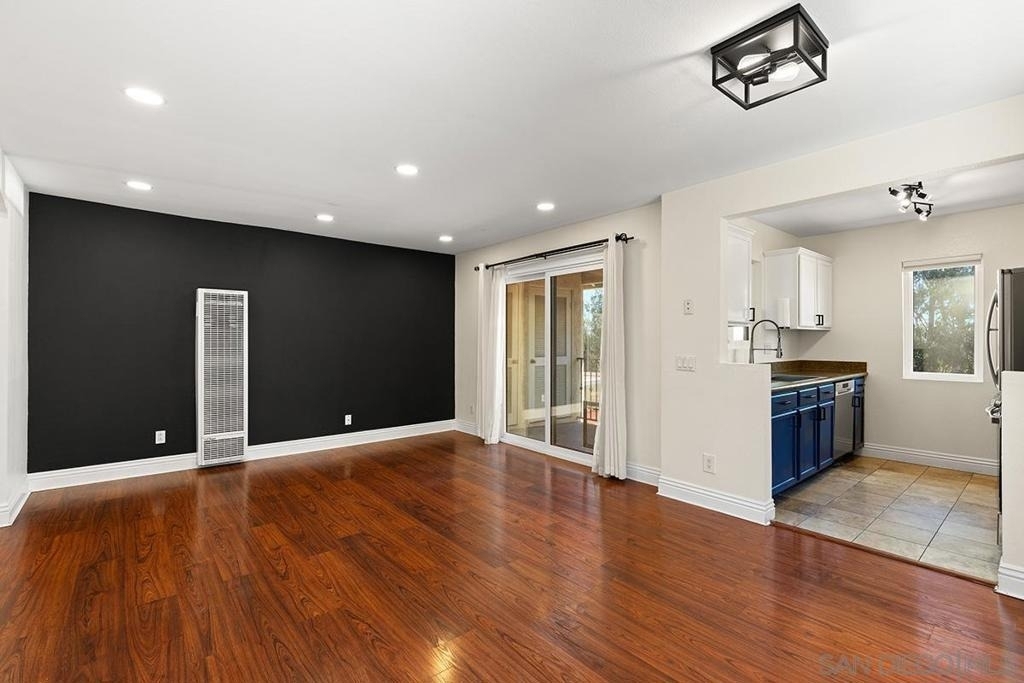10158 Camino Ruiz - Photo 9