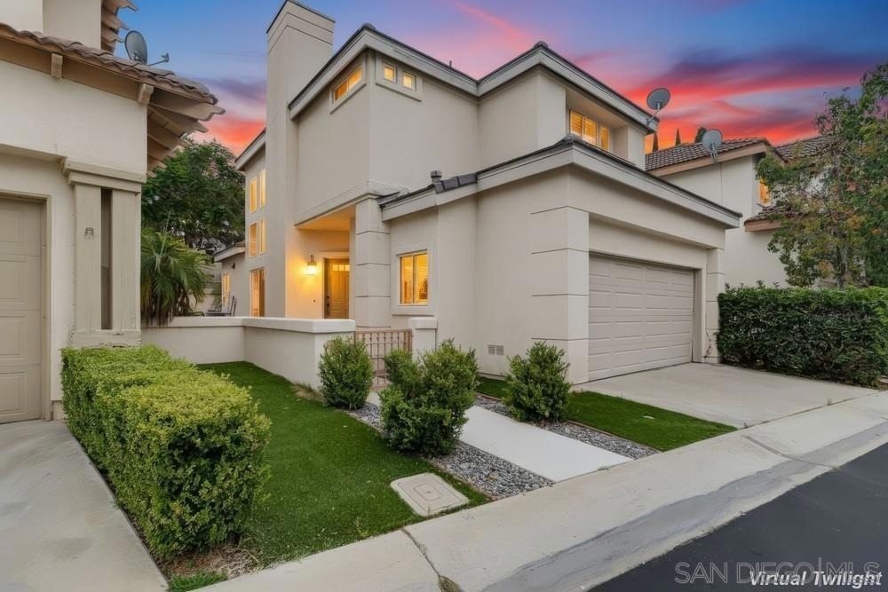 1103 Pacific Grove Loop - Photo 0