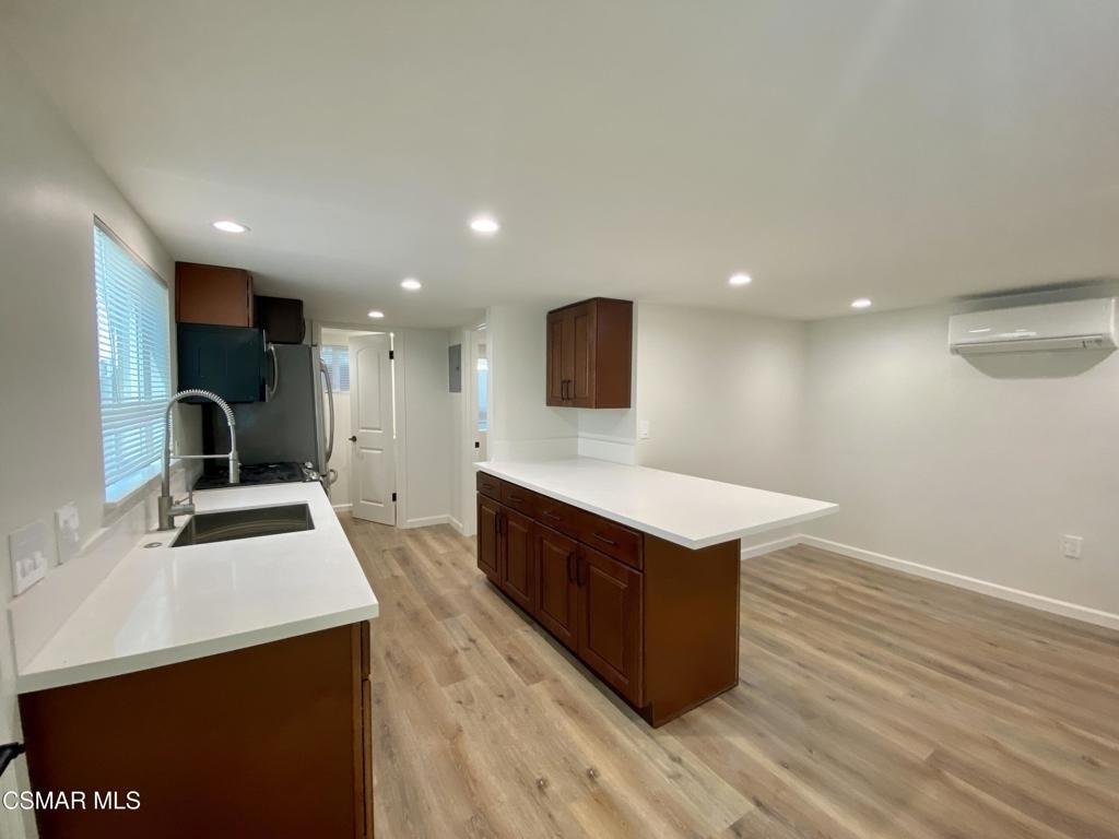 423 Saratoga Street - Photo 2