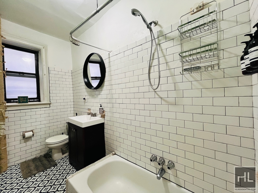 292 St Johns Place - Photo 6