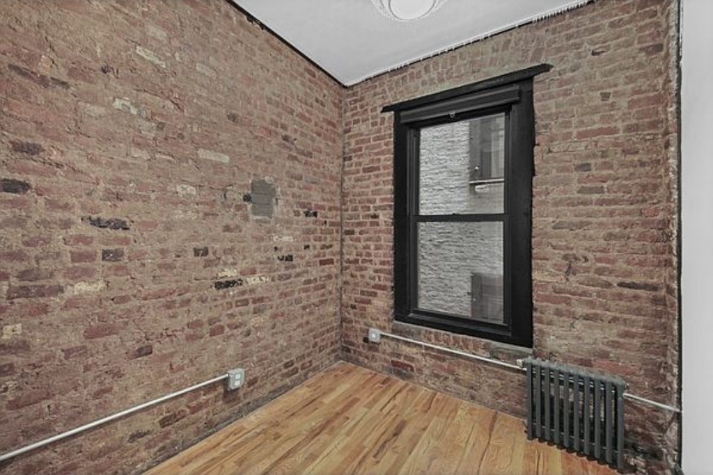 346 East 13th Street - Photo 6