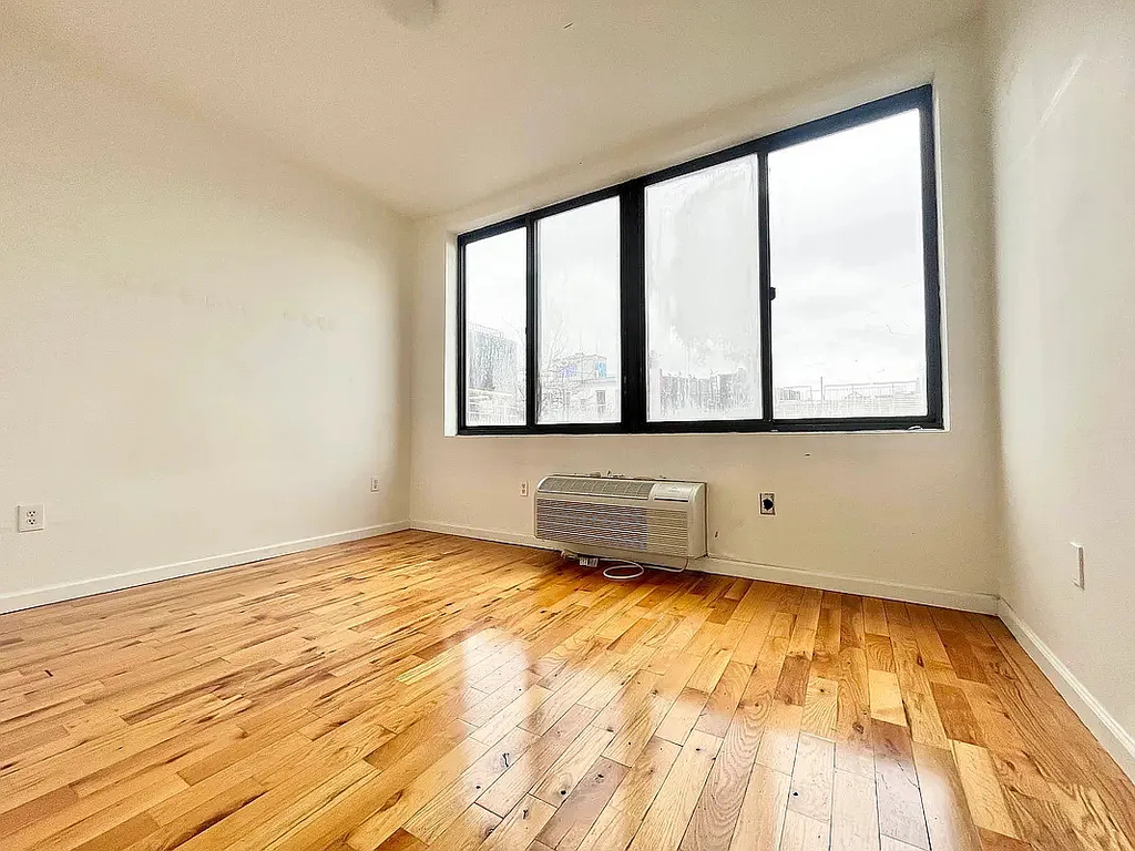 324 Melrose Street - Photo 13
