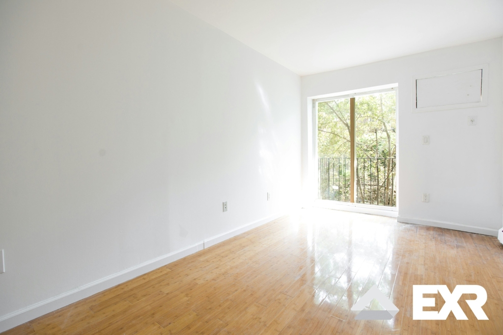 244 Mac Dougal Street - Photo 7