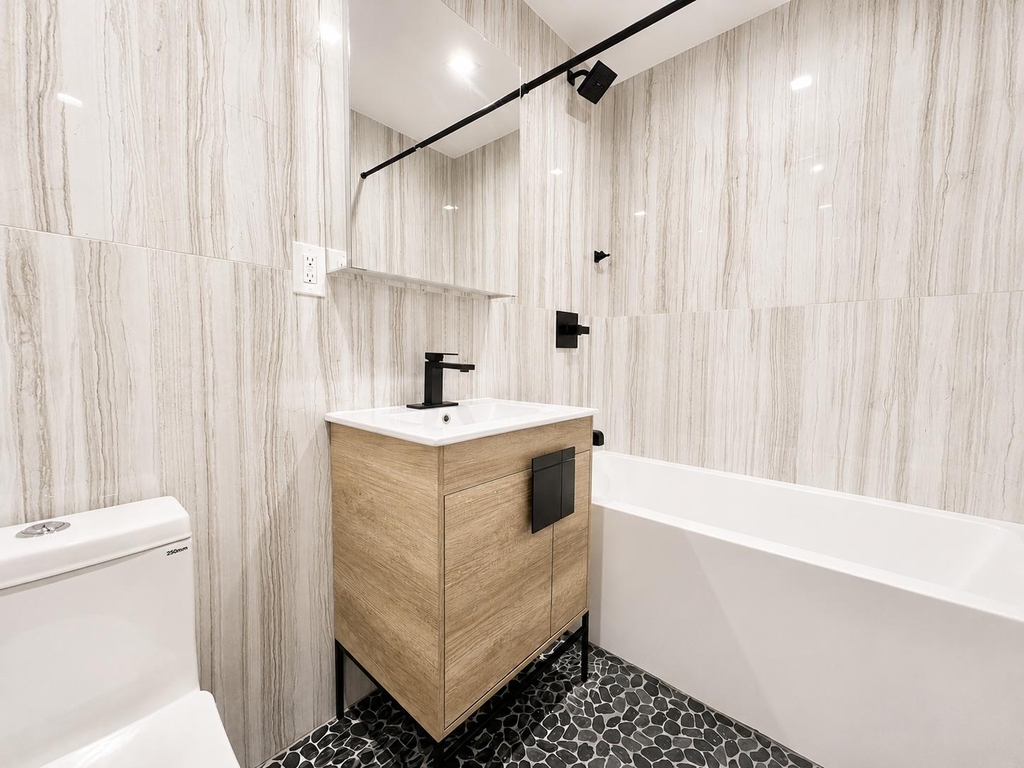 54 West 9th Street - Photo 8