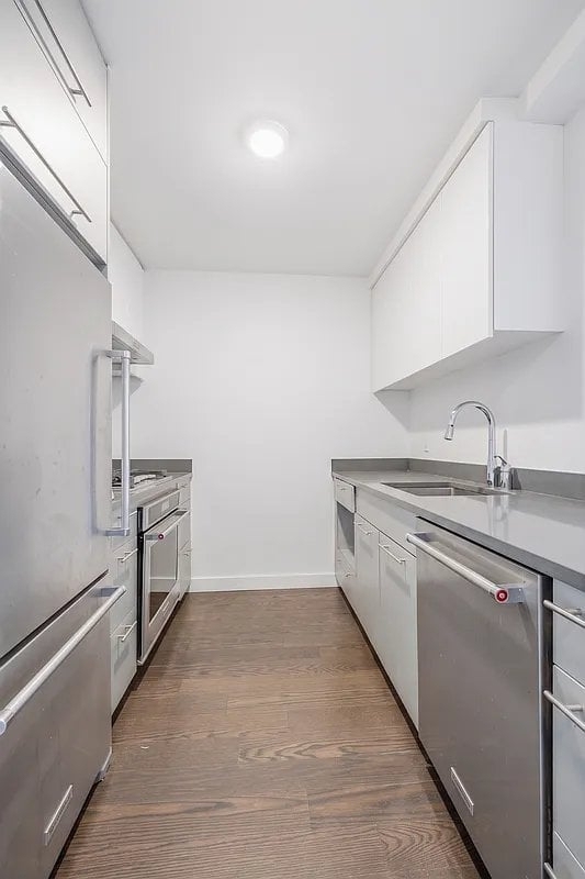 181 Front Street - Photo 2