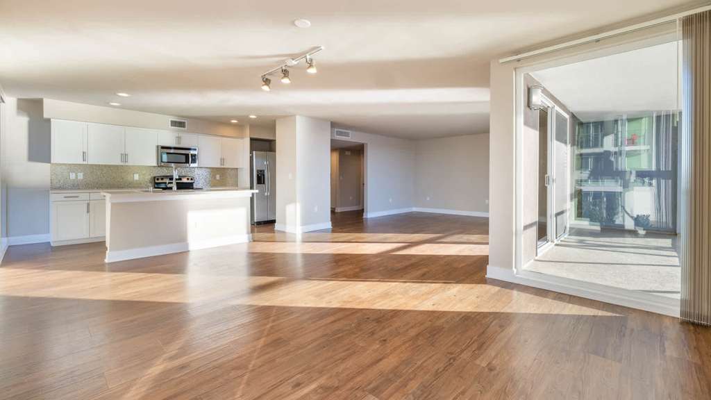 13900 Fiji Way - Photo 7