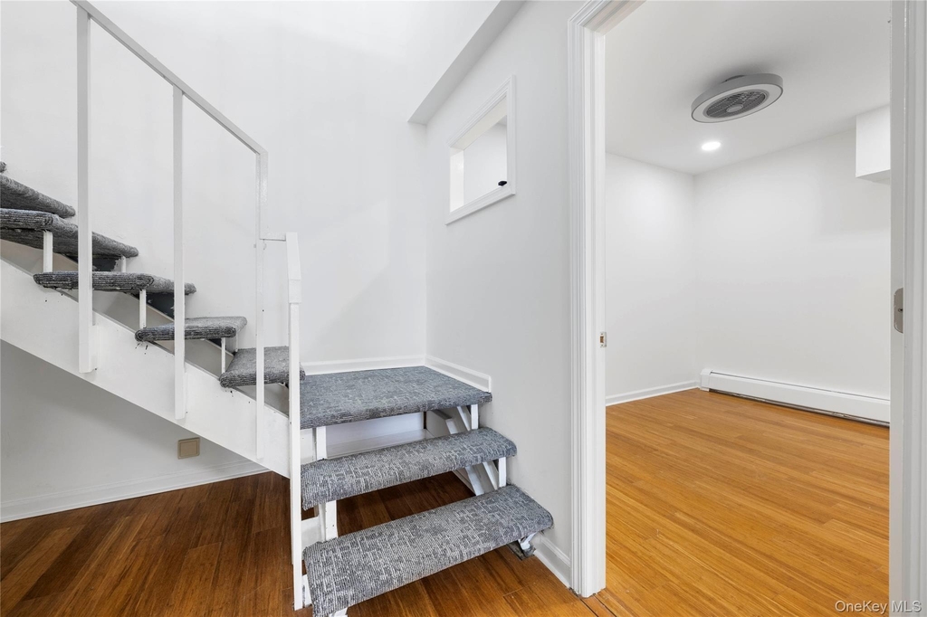 101 Gedney Street - Photo 9
