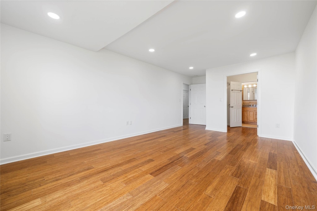 101 Gedney Street - Photo 14