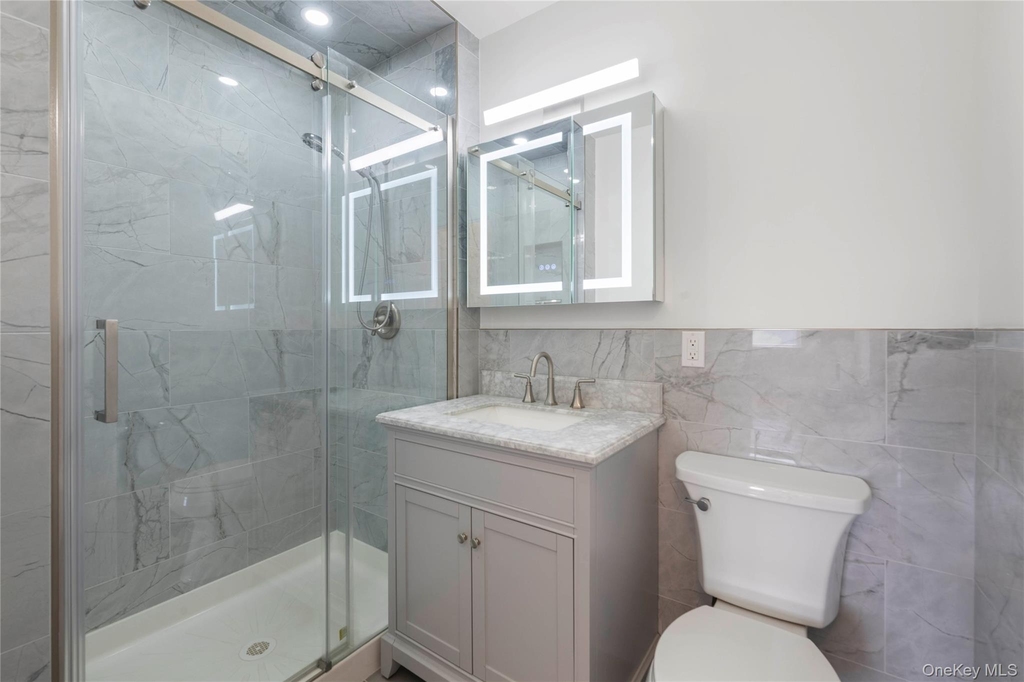 101 Gedney Street - Photo 8