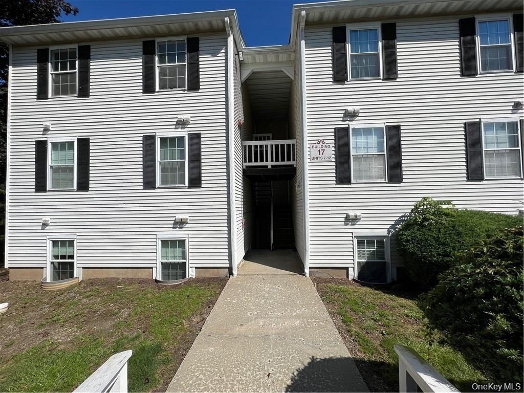 17 Lexington Hill - Photo 0