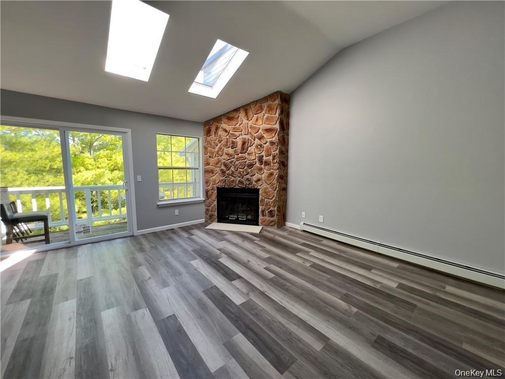 17 Lexington Hill - Photo 2