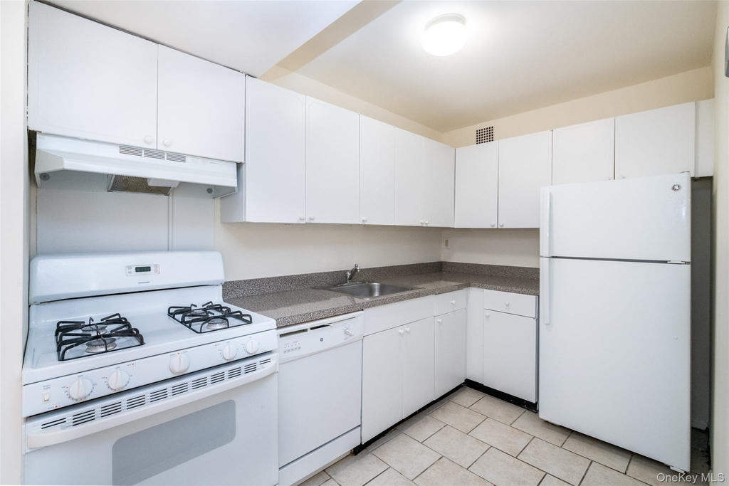 125 Lake Street - Photo 21