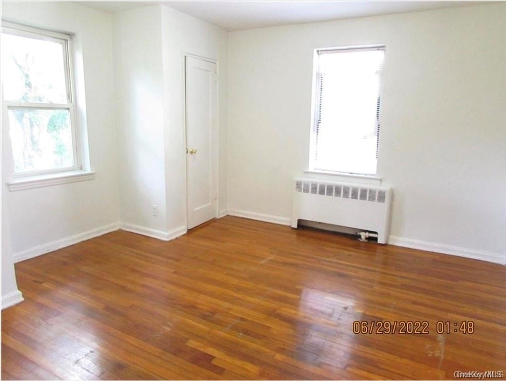 1531 Central Park Avenue - Photo 3