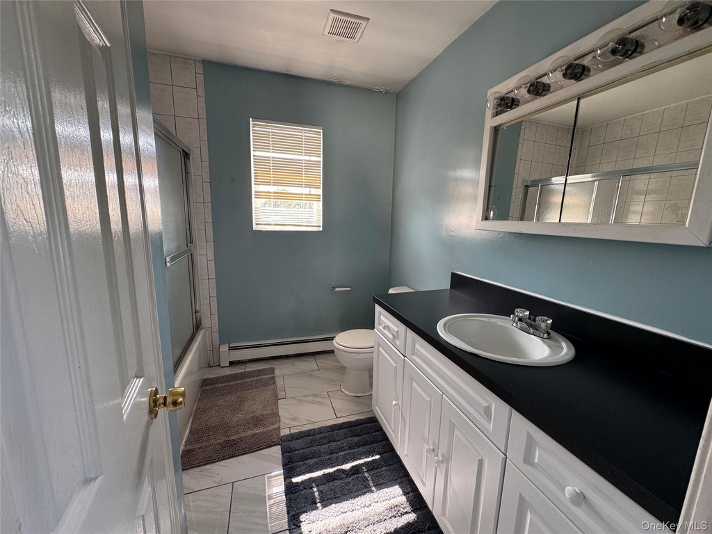 611 Peconic Avenue - Photo 9