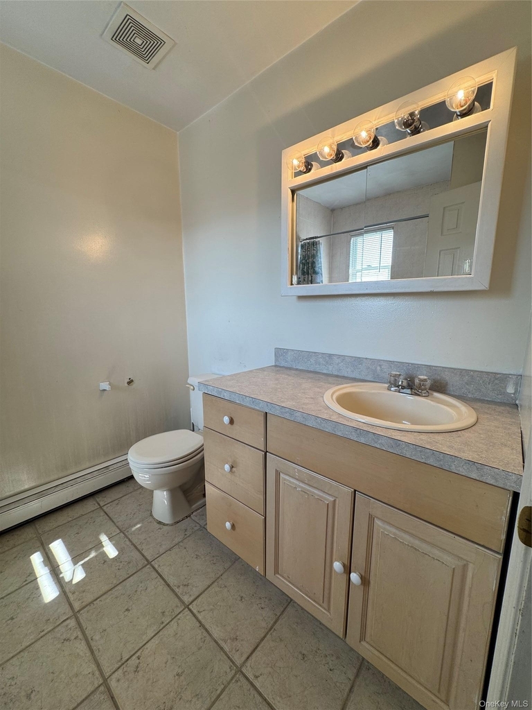 611 Peconic Avenue - Photo 12