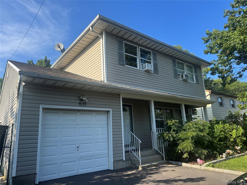 611 Peconic Avenue - Photo 1