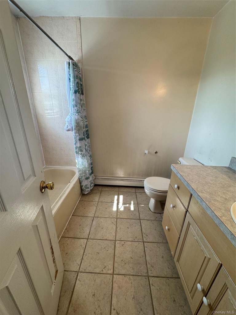 611 Peconic Avenue - Photo 13