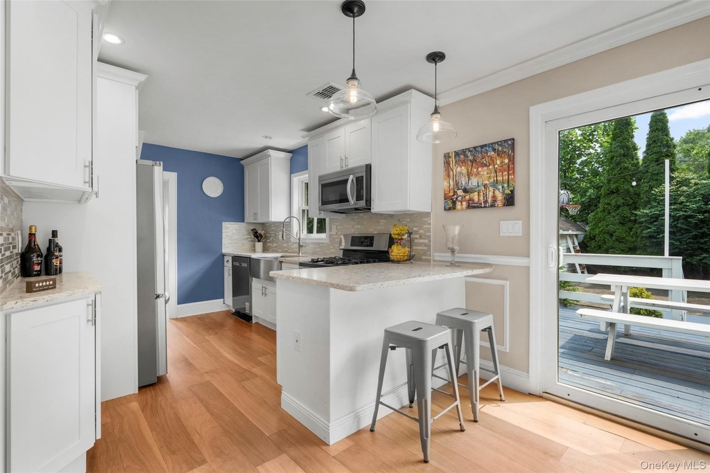 76 Chestnut Avenue - Photo 9