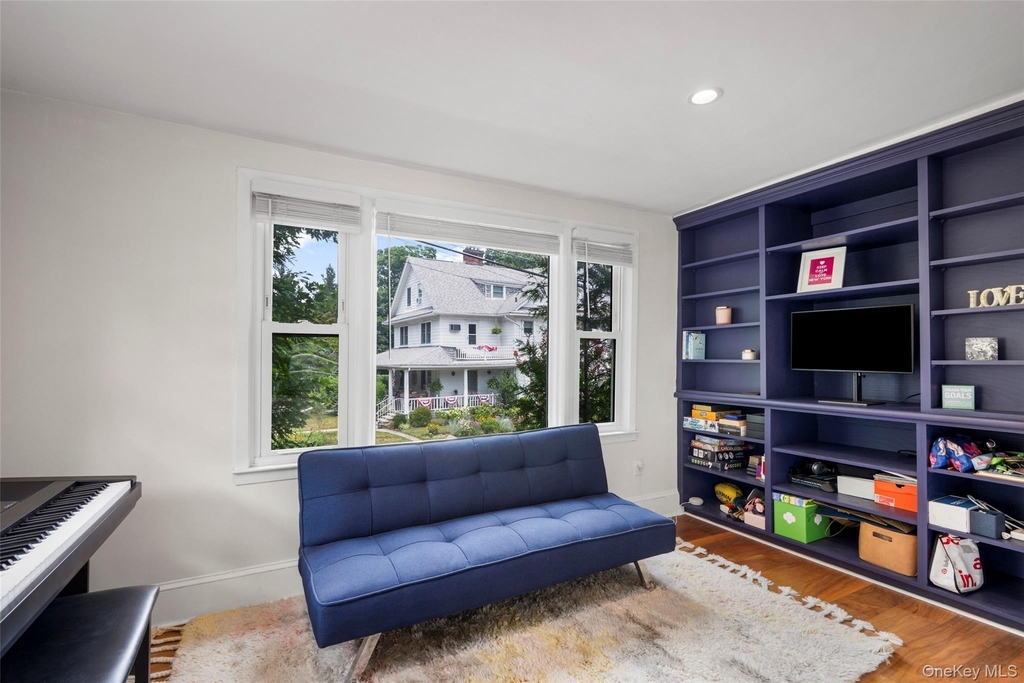 76 Chestnut Avenue - Photo 6