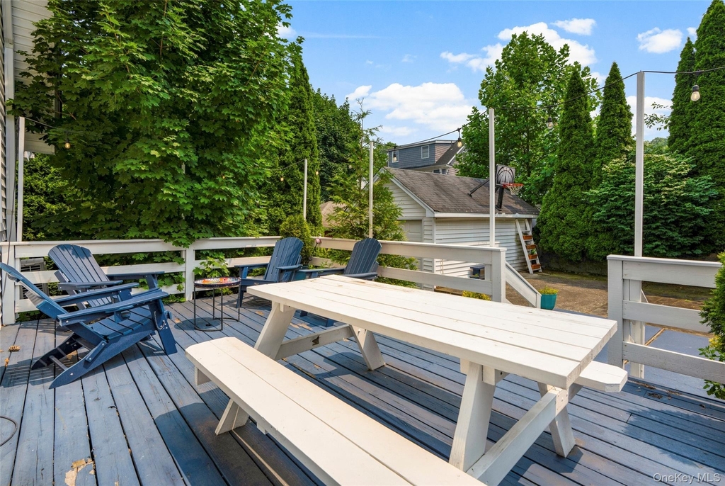 76 Chestnut Avenue - Photo 23