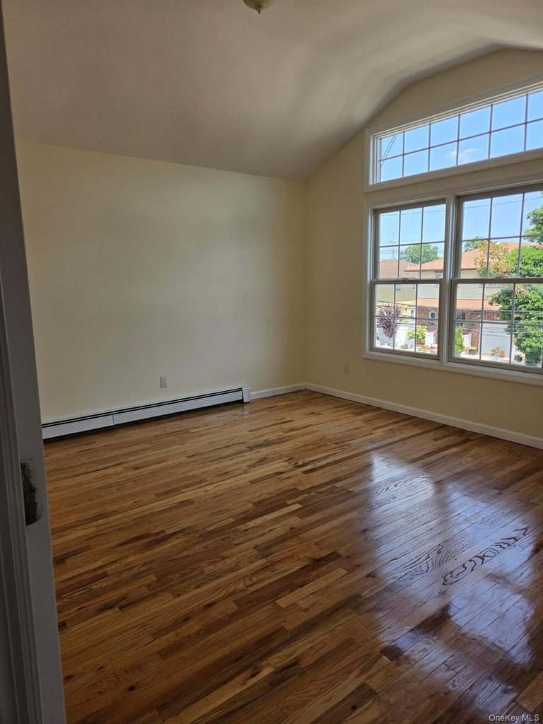 1319 Journal Avenue - Photo 2